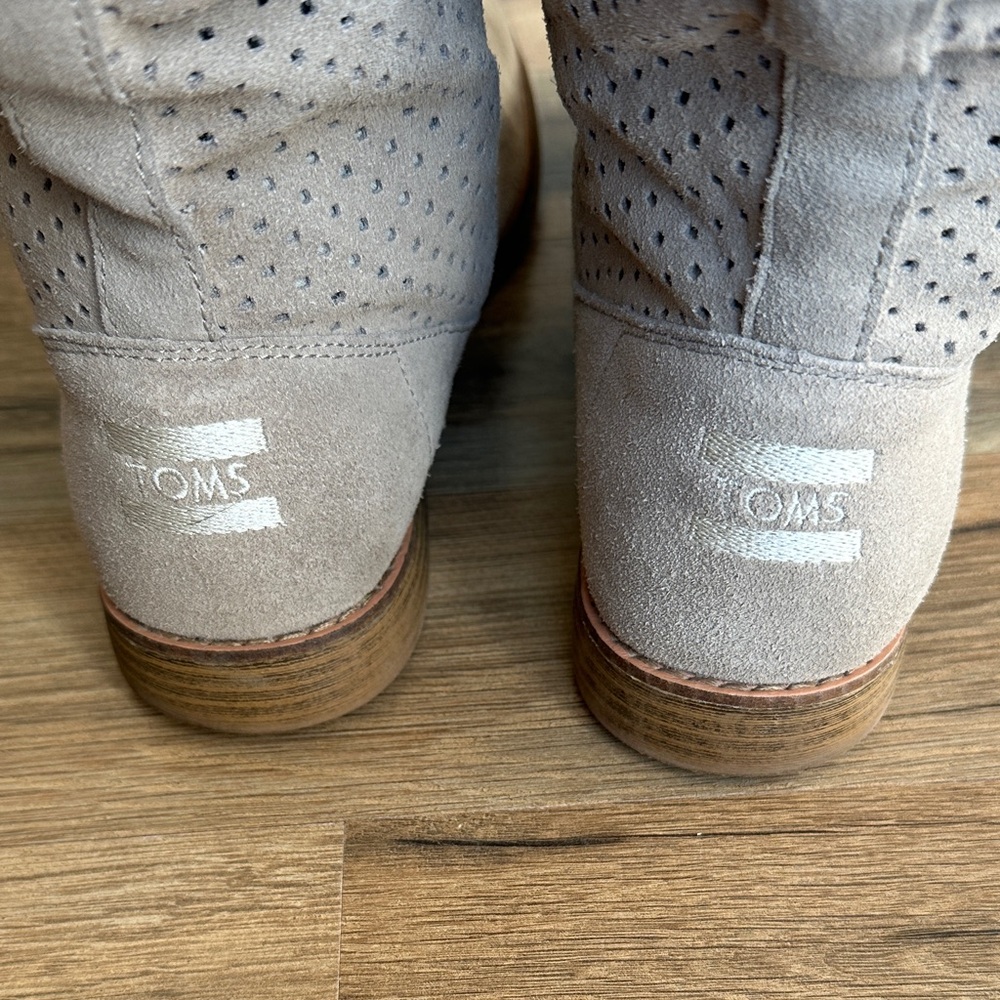 Toms Women’s Tan Slouch Mid Calf Boots Size 8.5 - Picture 2 of 11
